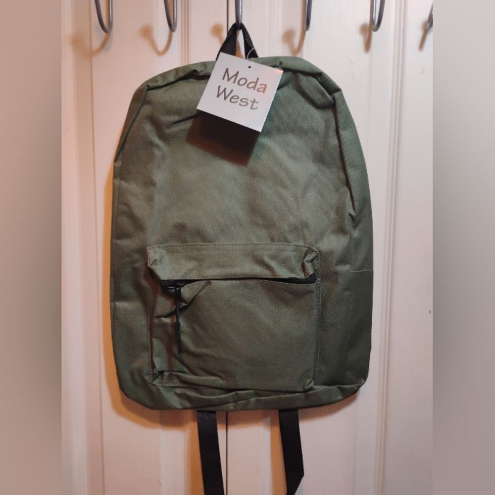 Moda West Nwt Green Backpack 17 Inches
